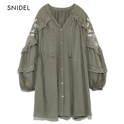 SNIDEL
