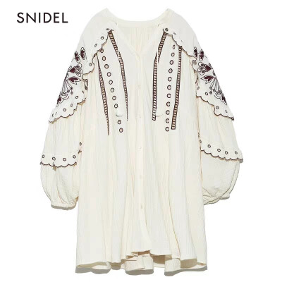SNIDEL
