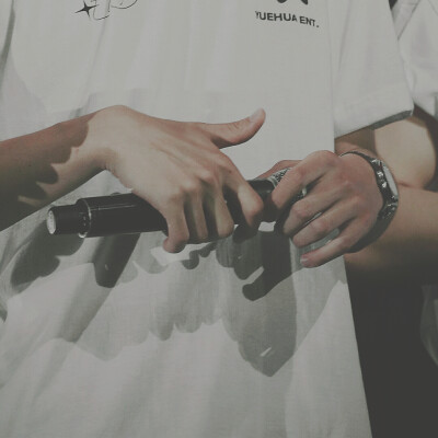 王一博，二传注明程述。