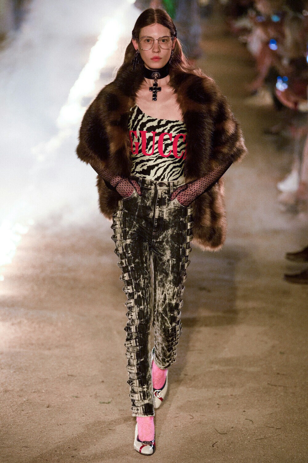 秀场、时装周、时尚、大牌、模特