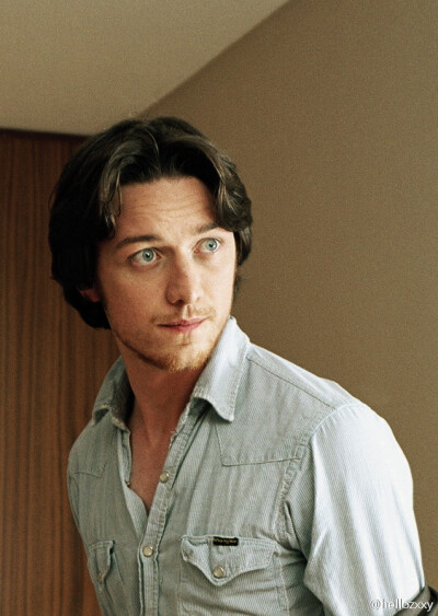 一美
James Mcavoy