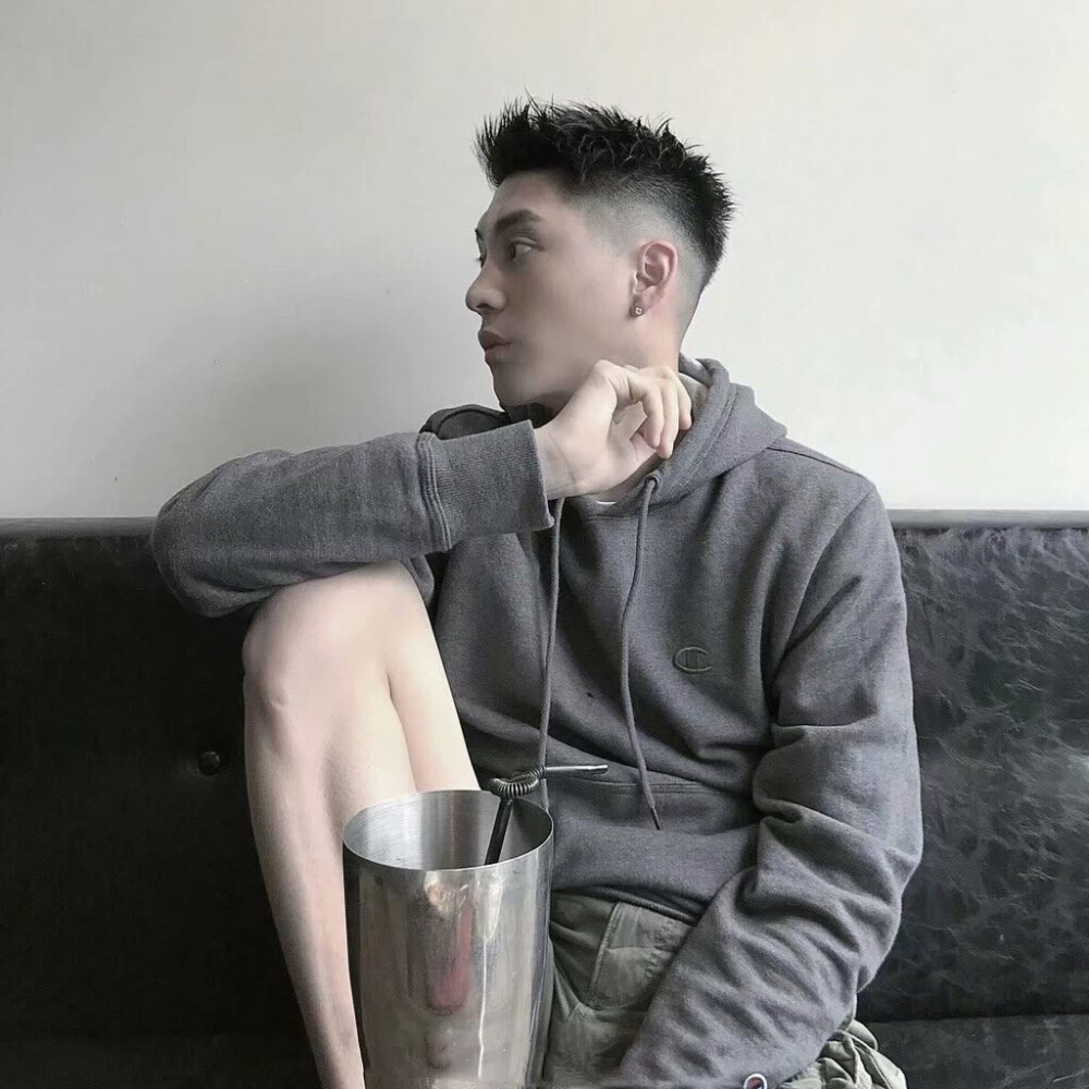 男头优质男头潮男头像赞评论更多所有评论你也来说些什么吧