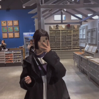 我是个孤独的自截小MM呜呜呜