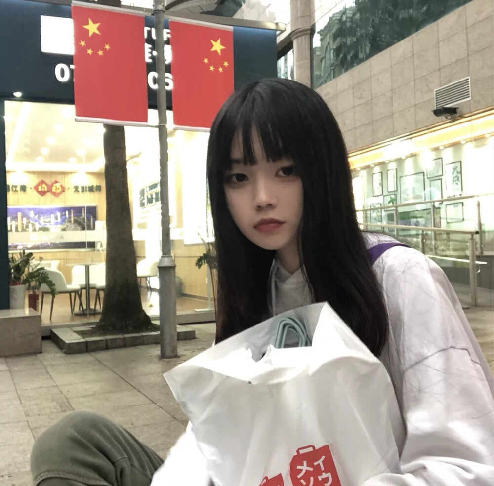 我是个孤独的自截小MM呜呜呜