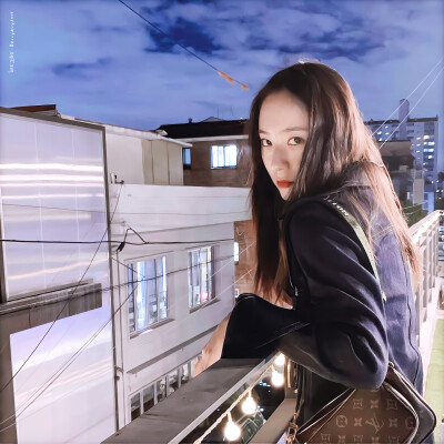 郑秀晶 Krystal cr：BerryKry1994