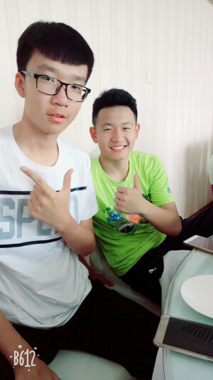 我还是很喜欢你，像是银汉迢迢，梦枕星光。