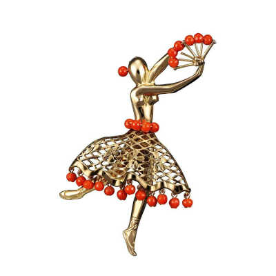8月1日至9月15日，迪拜歌剧院（Dubai Opera）正在举行一场名为「Delicate Dancers」的胸针珠宝展，以 Van Cleef & Arpels 标志性的舞伶胸针为主题，回顾1940-1950年代经典的 Ballerina 胸针设计，呈现芭蕾舞者、弗拉…