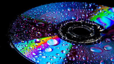 General 1920x1080 water drops water discs shiny colorful