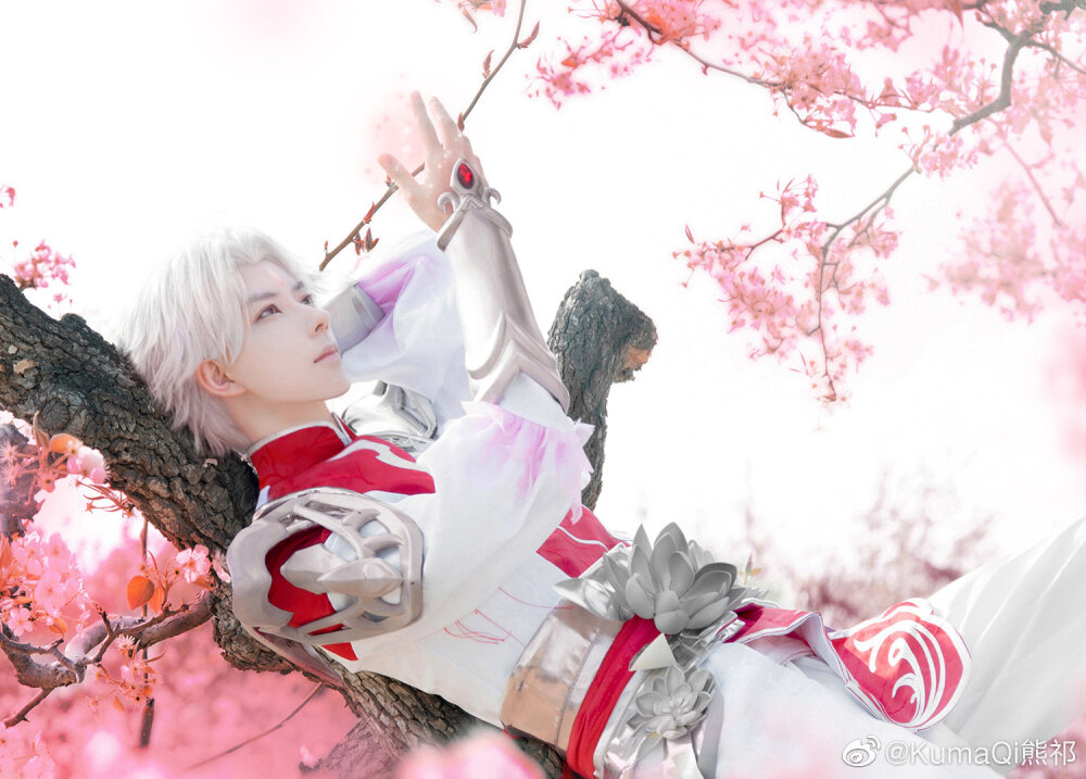 
Cos:熊祁
武陵仙君