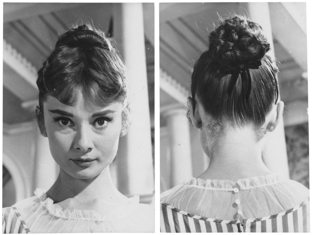 1955年，罗马：拍摄《战争与和平》时奥黛丽·赫本的发型和行头 ​