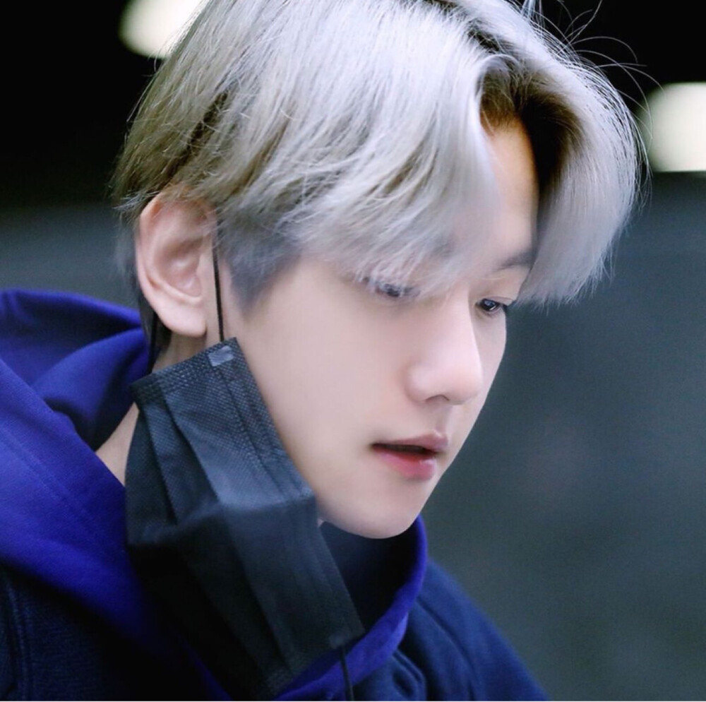 边伯贤伸手之我愿意嫁给伯贤高清头像2入教现场2