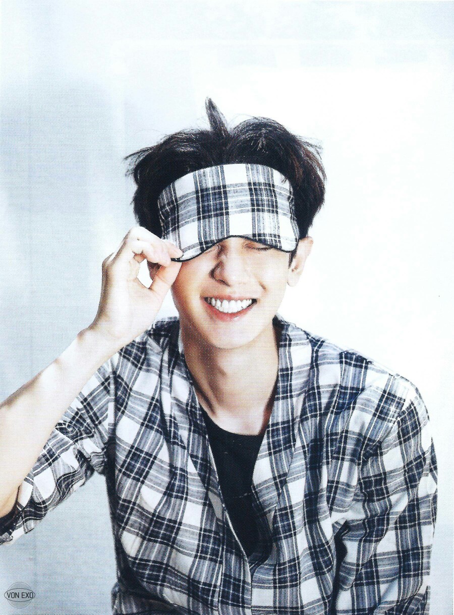 “我们重新认识吧
就止于你的名字
我尽量管住我的好奇和心”