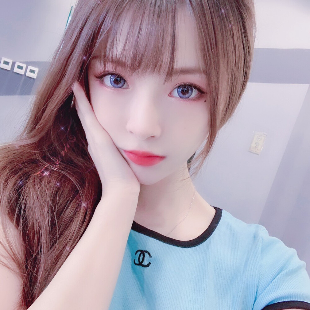 三色堇儿自截自调高清韩系女头