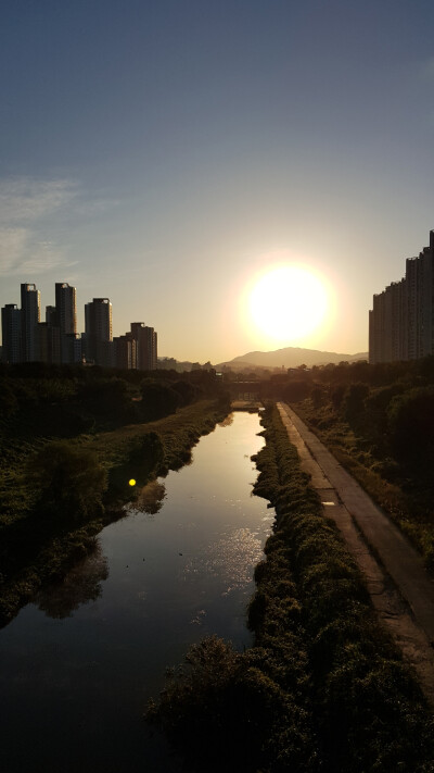 韩国某地的日出