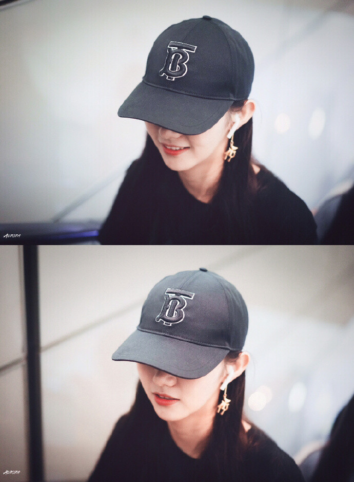 看专辑简介
姜杉可二改
cr：Aurora姜杉少年站