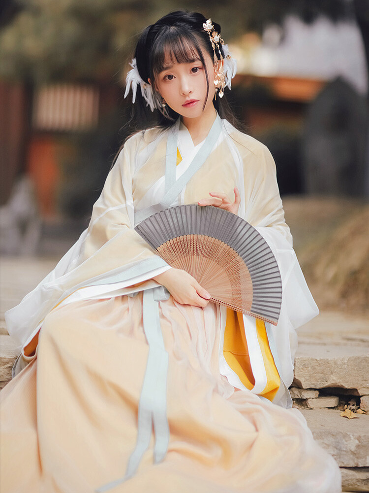十三余小豆蔻儿霁月交领广袖齐腰襦裙汉服女淘宝网