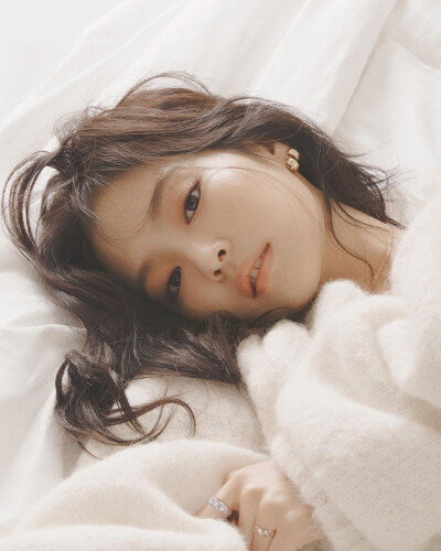 金智妮 JENNIE