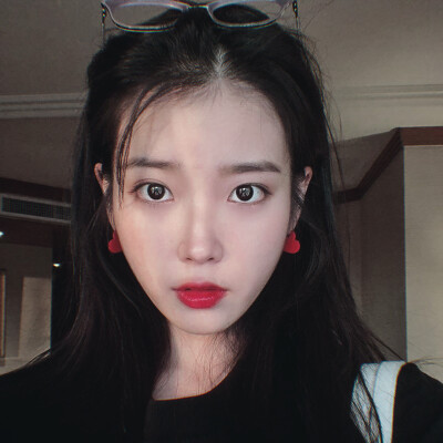 IU