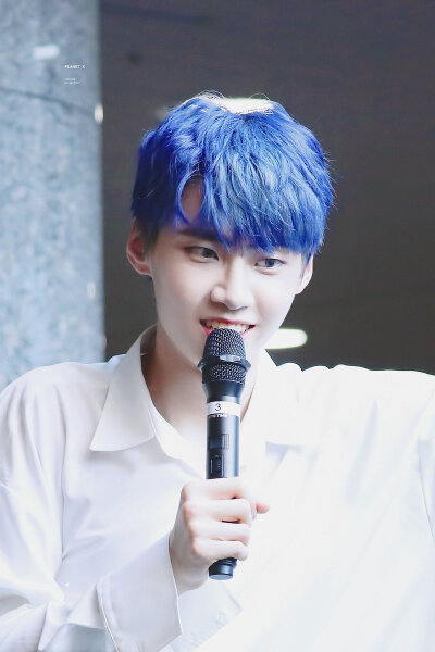 李镇赫