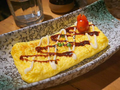 日本料理~芥末拌生章鱼挺好吃的^ω^