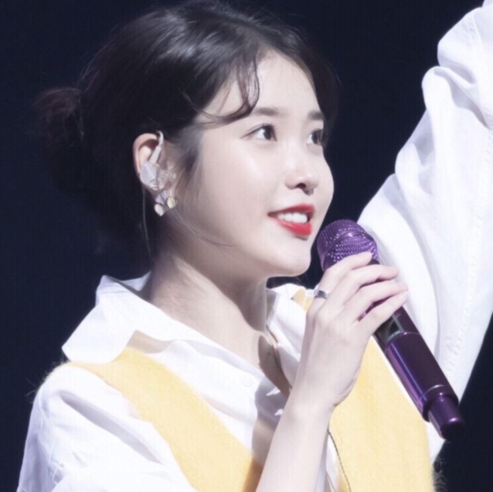 二传标注初暻
©iu_snoopy