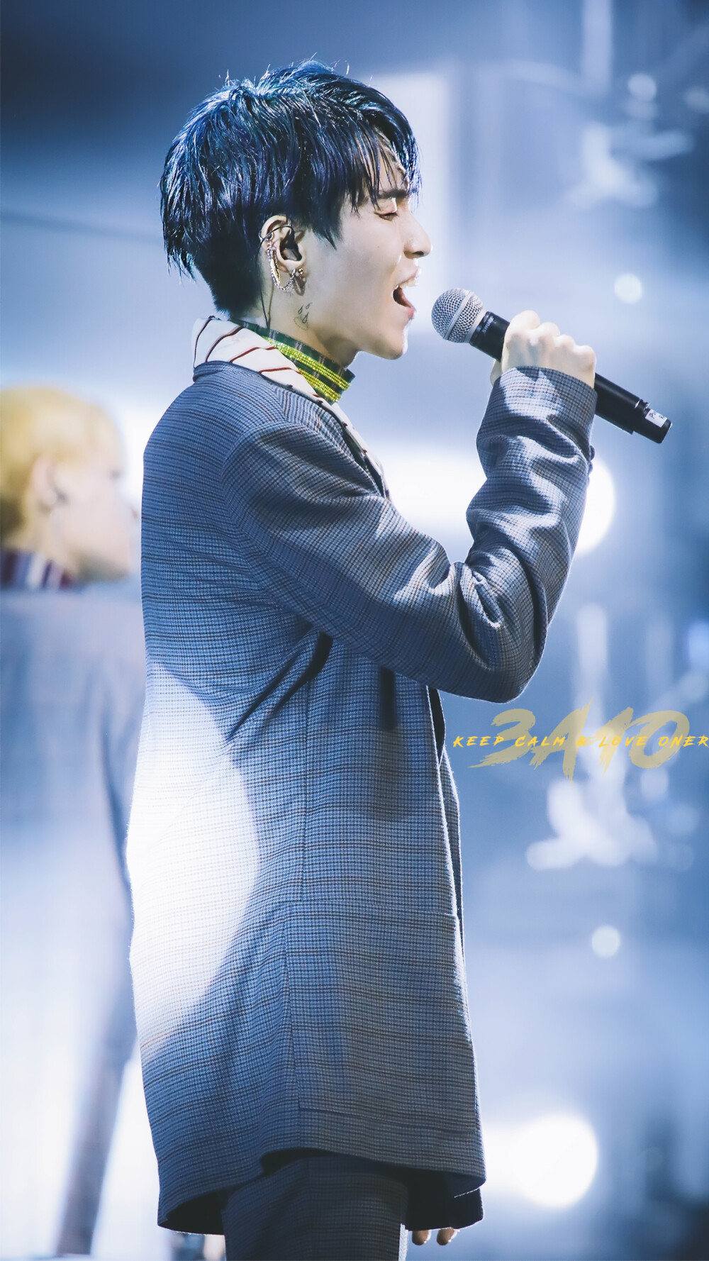 岳岳（岳明辉）