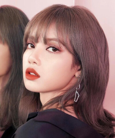 Lisa x moonshot Korea. ​​​ ​​​​