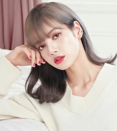 Lisa x moonshot Korea. ​​​ ​​​​