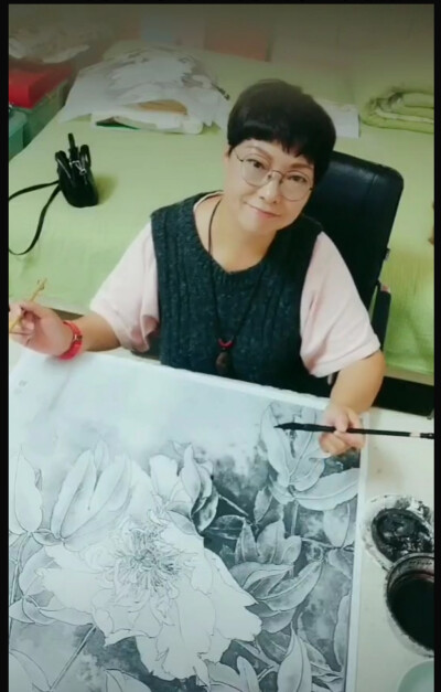 《脂姐每天一画》脂姐坚持了最难坚持的，却收获了最想要的结果。