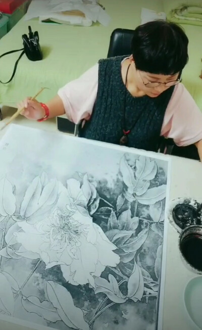 《脂姐每天一画》脂姐坚持了最难坚持的，却收获了最想要的结果。