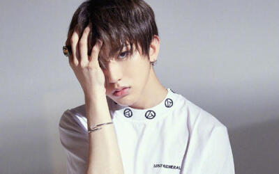 沉迷于坤坤无法自拔！