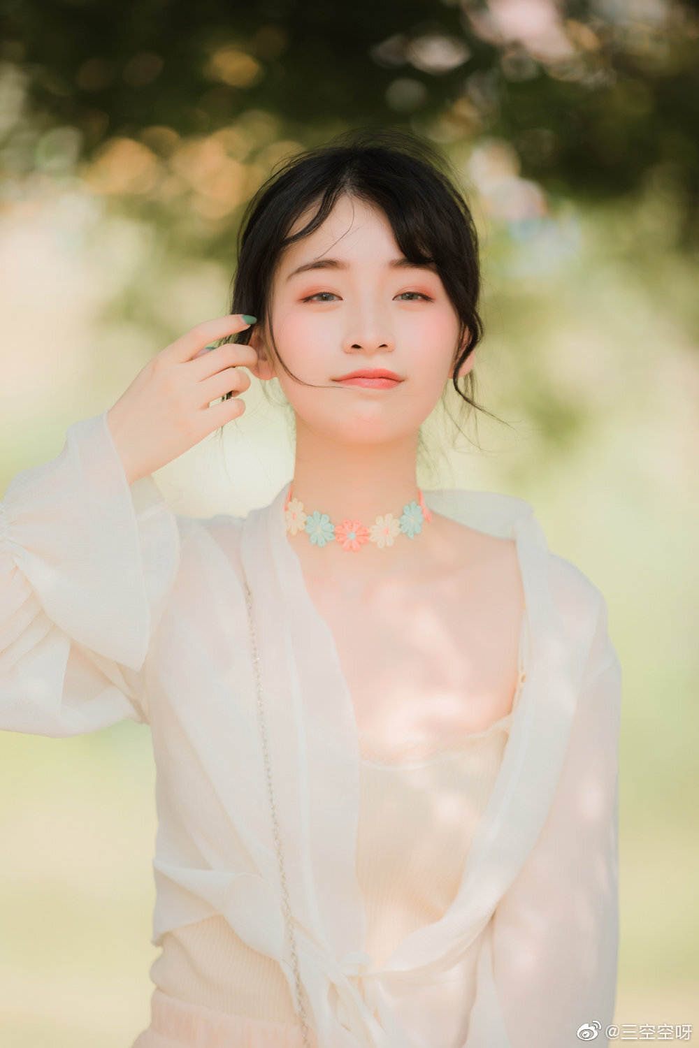 夏天的风
出镜：@茉小泪master
摄影/后期：@三空空呀
同行：@小白BYF_ @是吕班不是鲁班
#写真##hi九月##武汉约拍##杭州约拍# ​