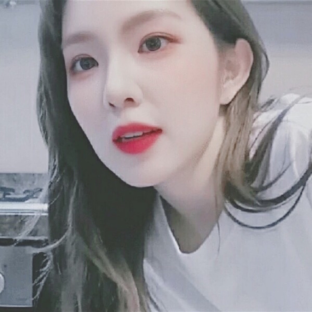 Red Velvet Irene 头像 原截唐佳妤 自修禁二改 拿图看简介二传注明倾颜