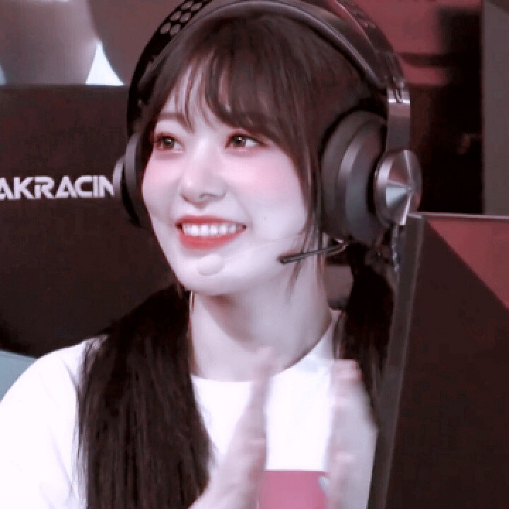 闫柒.
原截司澄