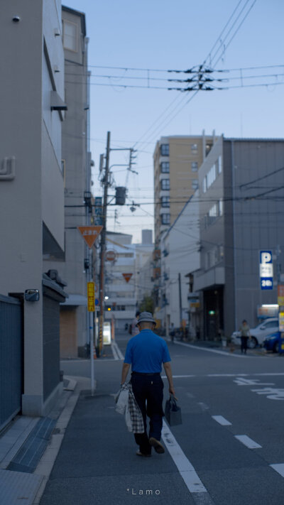 城市街边.壁纸.
©小武拉莫