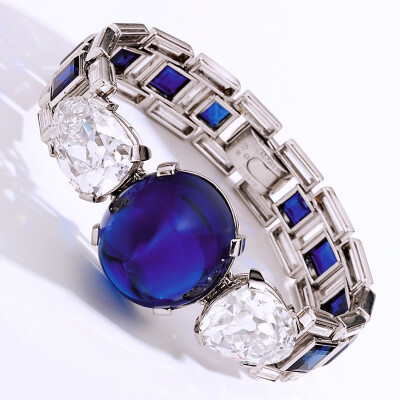 蓝宝石手链、卡地亚。1927年