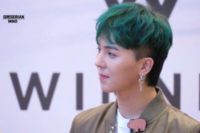 宋旻浩 MINO
✎170421 WINNER-‘FATE NUMBER FOR’新专辑发售纪念签名会✎
✨…