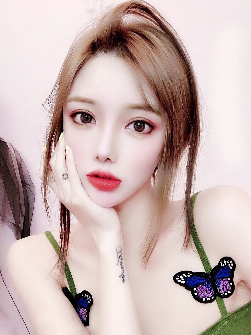 气质女头高冷惯澈