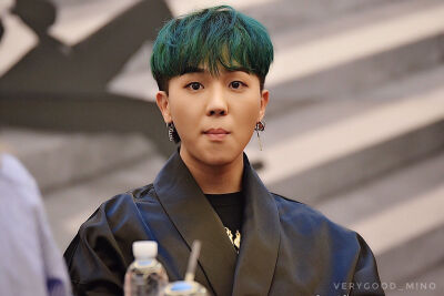 宋旻浩 MINO
✎170423 WINNER-‘FATE NUMBER FOR’新专辑发售纪念签名会✎
✨…