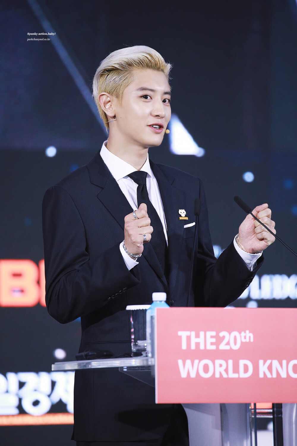 190925 WORLD KNOWLEDE FORUM
©朴灿烈饭拍高清