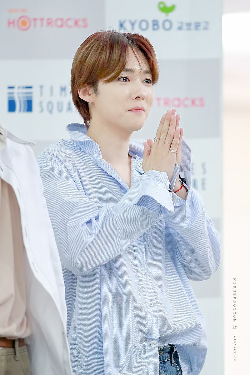 金秦禹 JINU
✎170526 WINNER-‘FATE NUMBER FOR’新专辑发售纪念签名会✎
✨ⓌⒾⓃⓃⒺⓇ✨