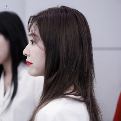 裴珠泫Irene
李棠薇。
©BAEBAE_329