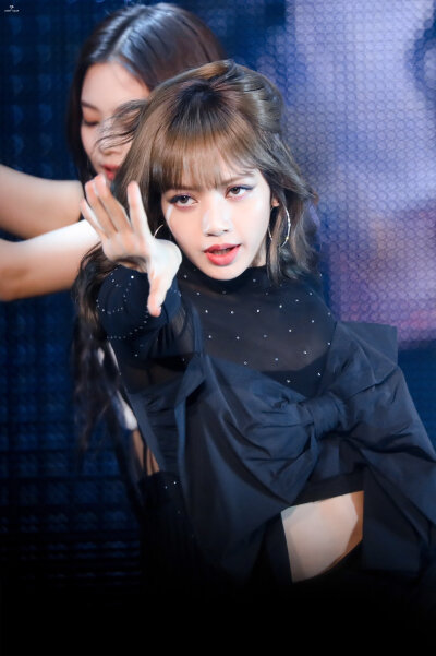 BLACKPINK LISA