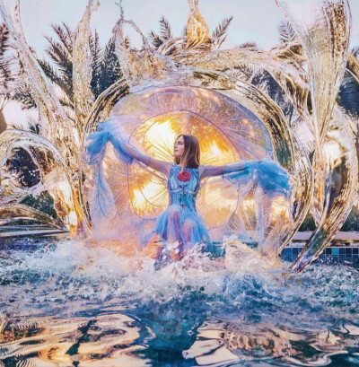 摄影师：Kristina Makeeva
ins：hobopeeba