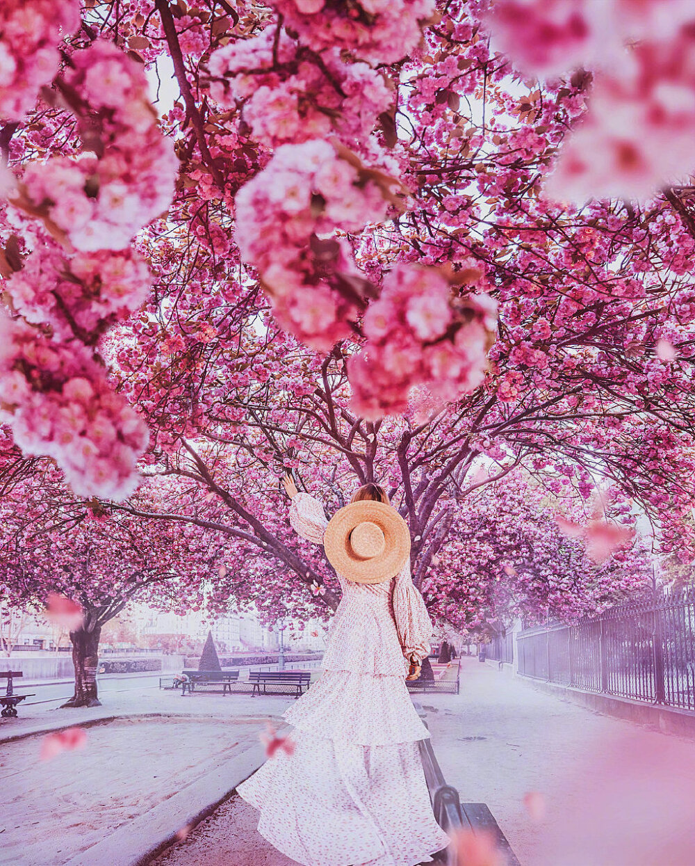 摄影师：Kristina Makeeva
ins：hobopeeba