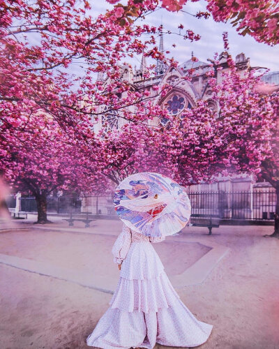 摄影师：Kristina Makeeva
ins：hobopeeba