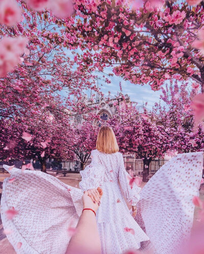 摄影师：Kristina Makeeva
ins：hobopeeba