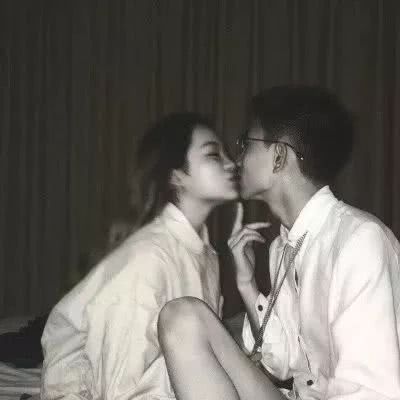 情侣头像 | 霸气黑白情头
