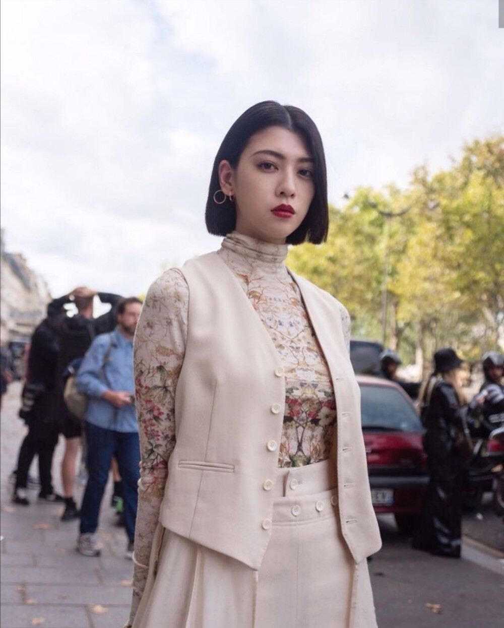 三吉彩花