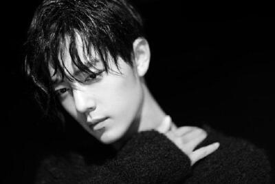 战歌，肖战~
肖烟四起，为战而来~~